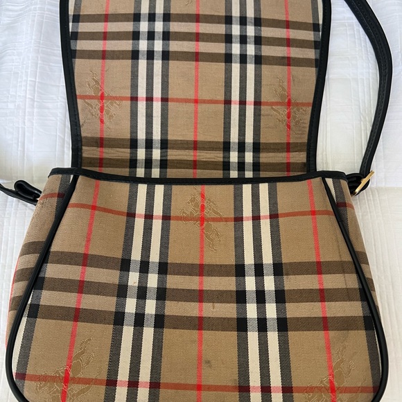 Burberry purse - Picture 2 of 7